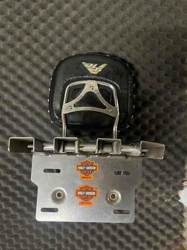 Sissy bar con porta pacchi